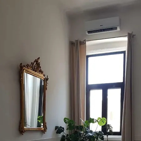 Dimora Castello Vecchia 1 4 Posti Apartment Bari